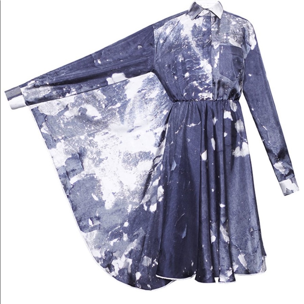 Printed Batwing Shirt Dress - Picture 4 of 4